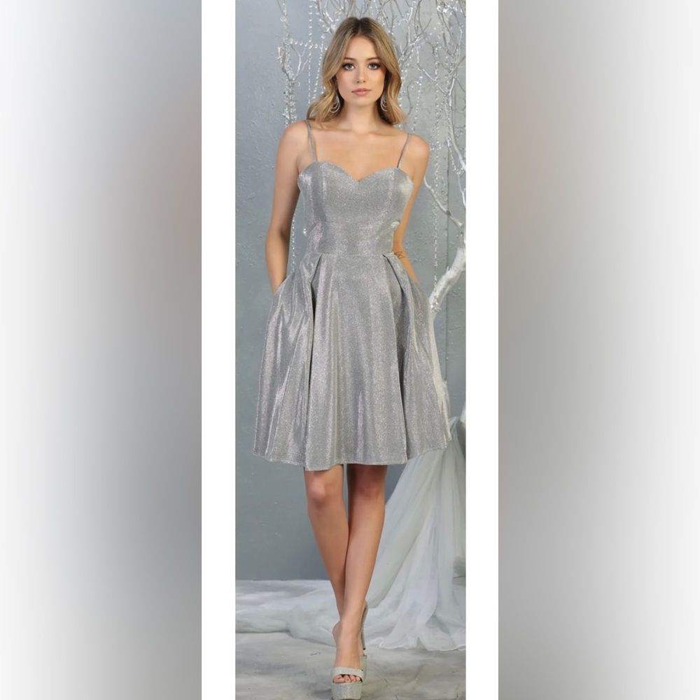 May‎ Queen Sleeveless Short Dress Size 4